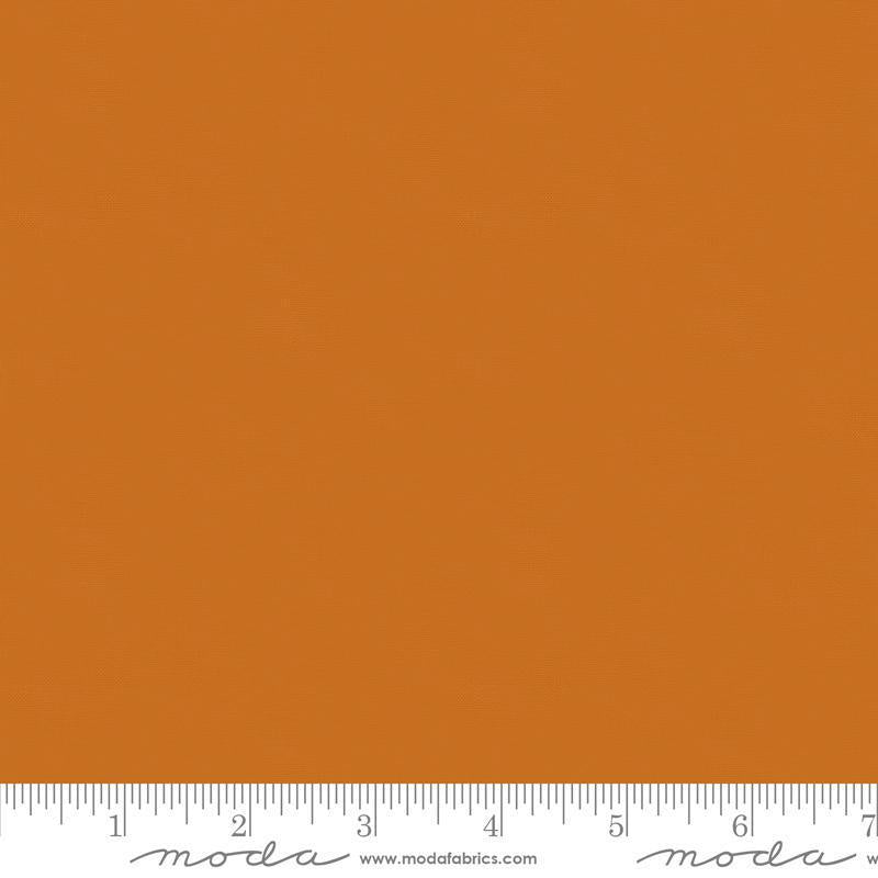 Bella Solids Pumpkin 9900 454 Moda