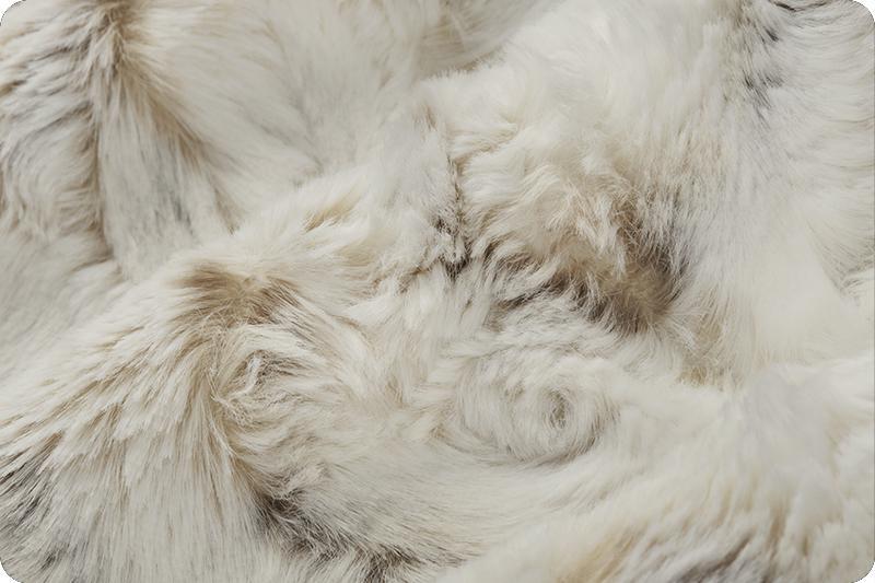 Shannon Fabrics Luxe Cuddle Snowy Owl Natural 58"/60" LCSNOWYOWL NATURAL - Sewjersey.com