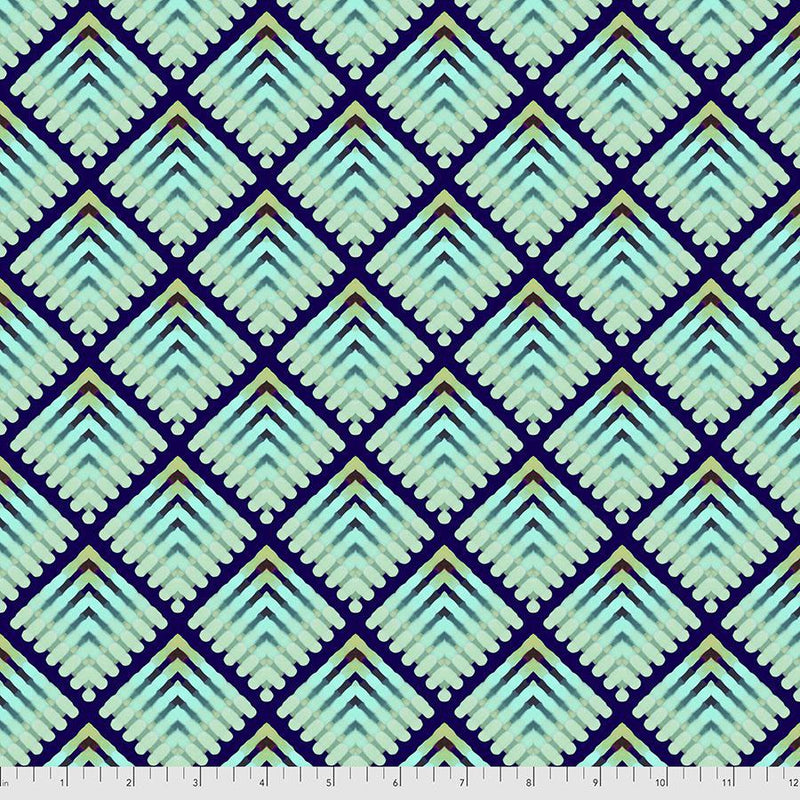 Free Spirit Madison One by William Reue Rectrix Large Blue - PWWR007.BLUE