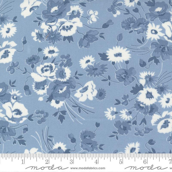 Nantucket Summer Light Blue 55260 24 Moda
