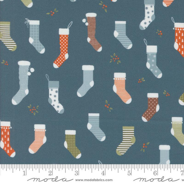 Purrfect Christmas Juniper 39041 15 Moda