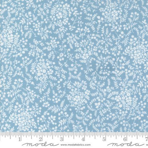 Moda Shoreline by Camille Roskelley - Small Floral Light Blue 55304 22 - Sewjersey.com